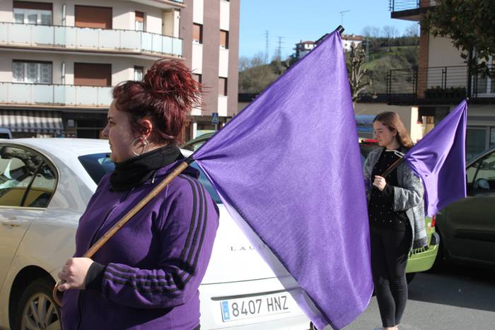 Martxoak 8 kotxe karabana 20 1520508085885