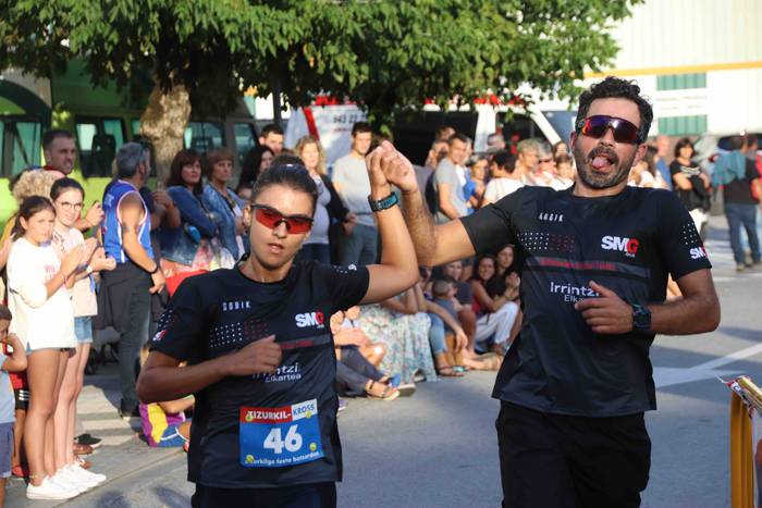 Elena Silvestre eta Xabier L 53 1567672444294