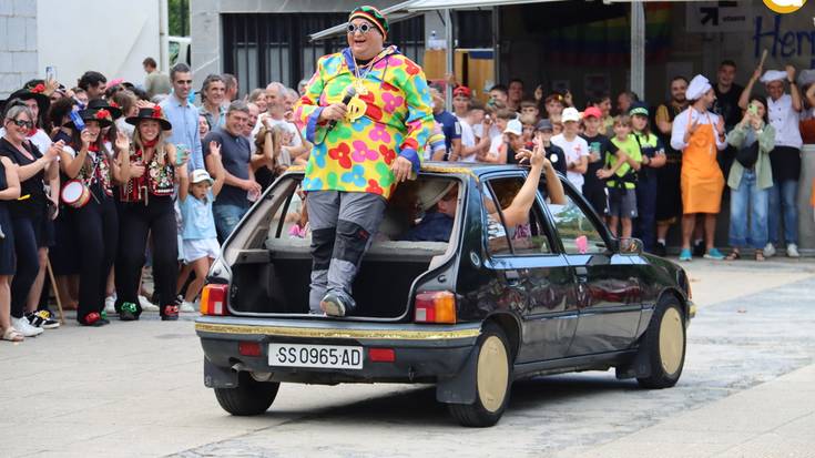Momentu dibertigarri ugari eta hunkigarri bat