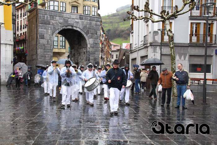 Ohikotik ere badu Zaldunita  1 1518276190261