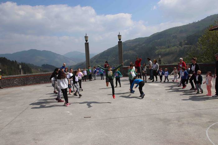 Korrikaren erritmora Alkizan 42 1555081410358