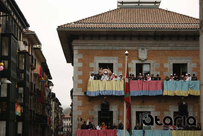 Gora 'patria' inauterizalea! 44 1518106161536