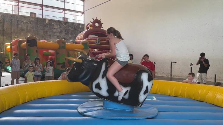 Abaltzisketako 'Cowboy' eta 'Cowgirl' txikiak