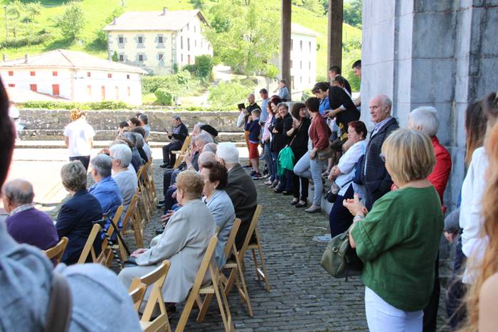 Bidania-Goiatz dantzariak er 12 1528102585589