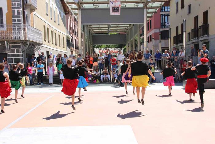 Senidetze Eguna Segundo Mont 21 1559413925986