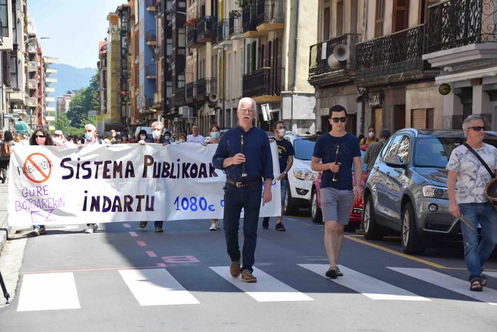 Zerbitzu publikoen aldeko mo 43 1593257996001