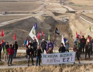 AHTa, hondakinak eta beste gai batzuk