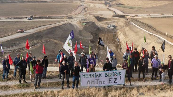 AHTa, hondakinak eta beste gai batzuk