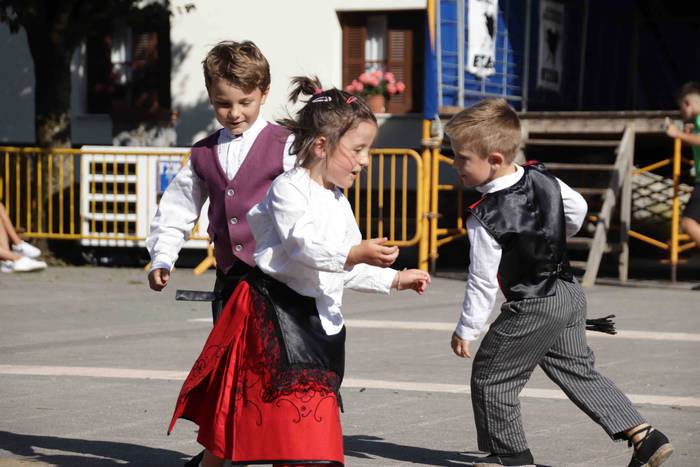 Altzo festak saninazioak has 24 1659120322489