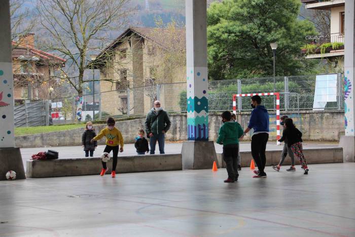 Haurrek kirol ezberdinak pro 36 1608389681817