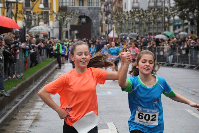 700 haur inguru XXXI. Ero Et 104 1516542480685