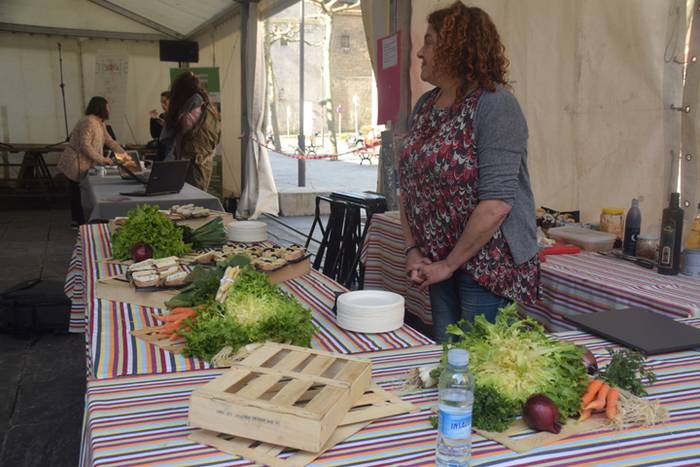 Woman Sarearen aurkezpen jai 11 1489230312765