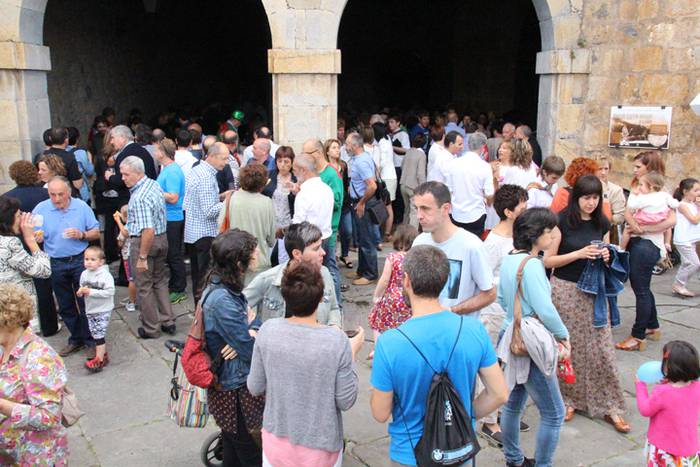 Jaietako egun handia ospatzen ari dira Asteasun 40 1467203717470