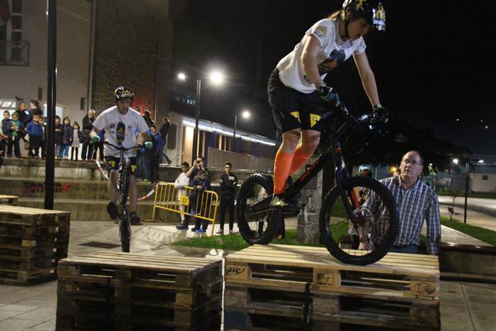 Biketrial erakustaldia Zizurkilgo kirol astean 6 1481965509404