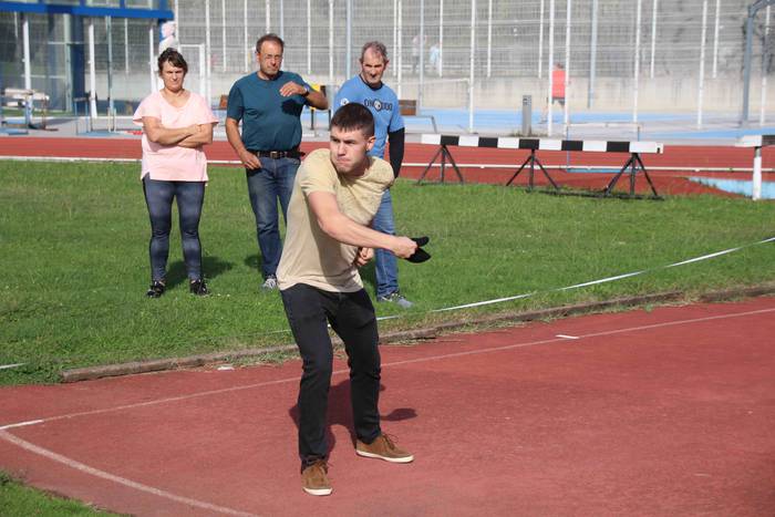 Berazubi auzoa txapel jaurti 30 1570973464336