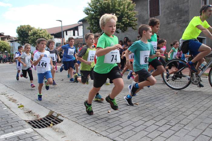 Asteasu San Pedro jaiak haur 24 1498651893703