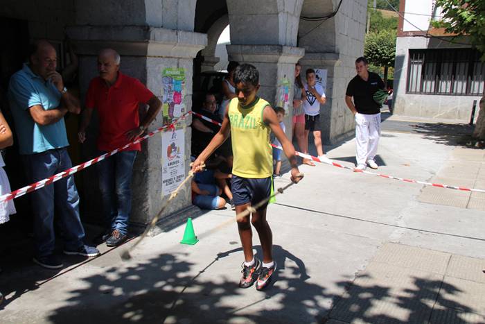 Eguna kirola eginez hasi dute Amezketan 3 1472039578653