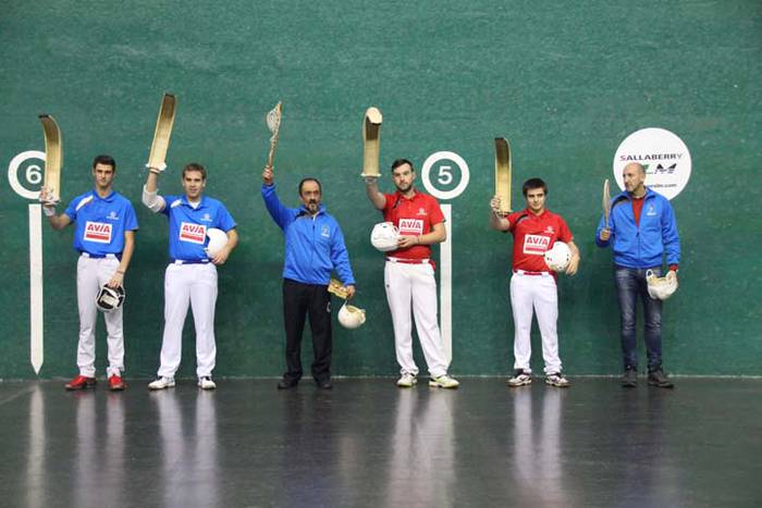 ZESTA PUNTA ELOLAREN OROIMEN 80 1512735717947