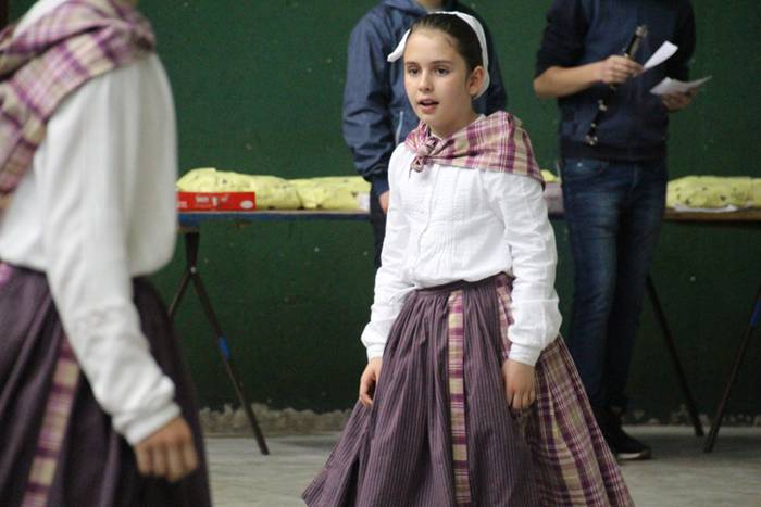 Dantzari txiki eguna anoetan 28 1463914949457