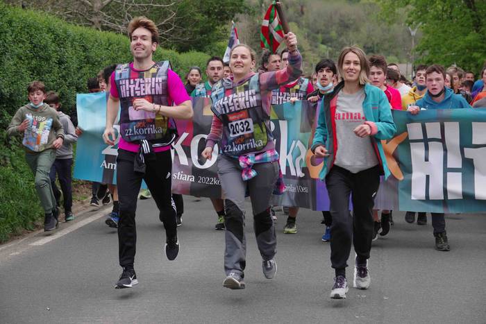 korrika, furgonetatik, Anoet 72 1649421150838