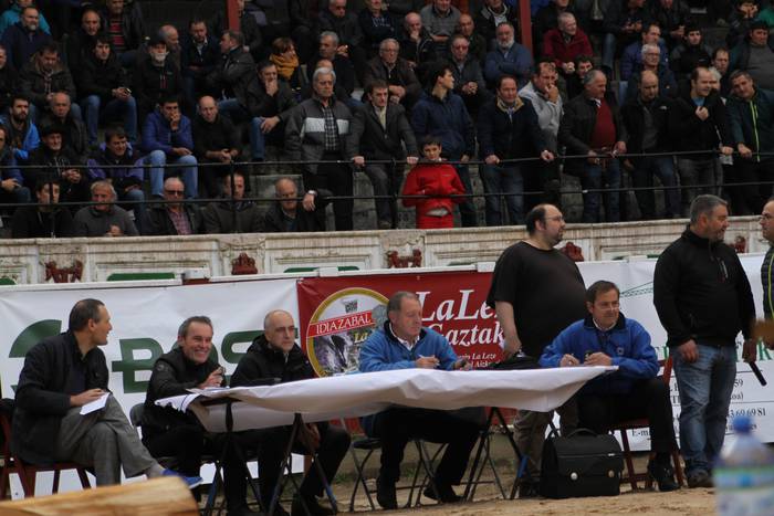 Arria V.aren apustua 8 1479746519577