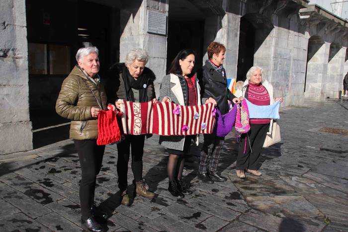 'Gora emakume anitzak eta go 29 1542976379971