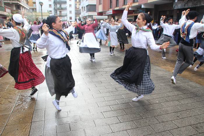 Udaberri Dantza Dezagun Tolo 70 1504963407983