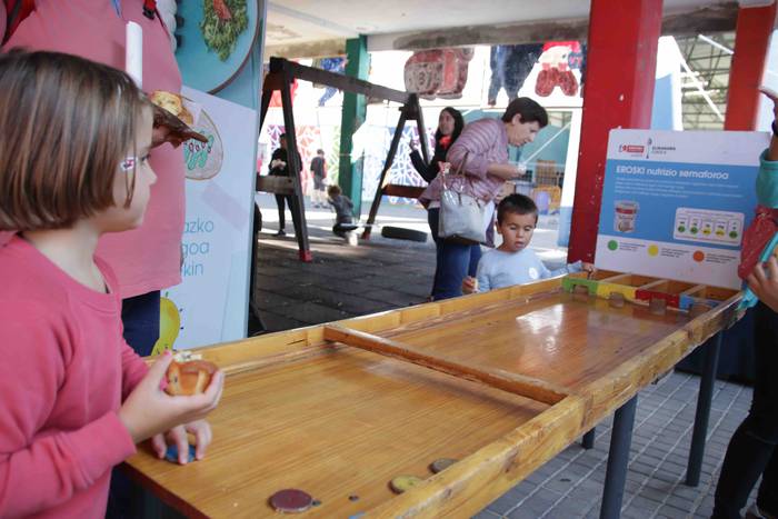 Kilometroak eguna, joko eta  57 1664724046378