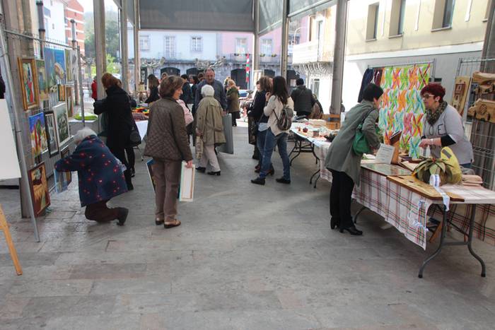 Emakumeen Eguna esku lanak e 6 1489001110403