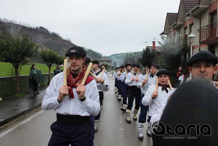 Talaiak tanten azpian ere da 29 1518354010320