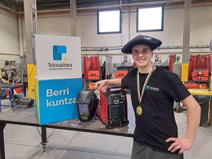 Euskoskills soldadurako urrezko domina irabazi du Jon Arozenak