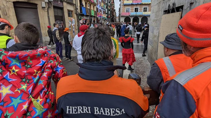 Herri Babeserako boluntario bila