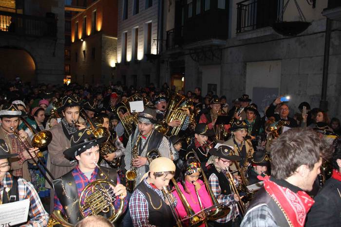 Hartzaren beldur, baina inau 22 1550950101889