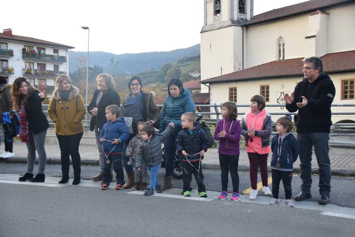 IKAZTEGIETAKO XVII. HERRI KR 157 1511033076157