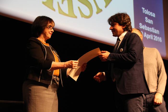 EMYAko nominatuen argazkia 18 1460202483764