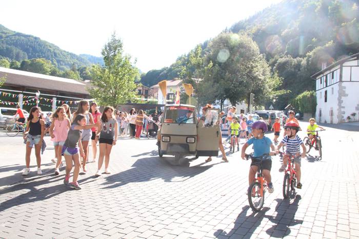 ALBIZTURKO ANDRAMARIAK 20212 19 1502558164797