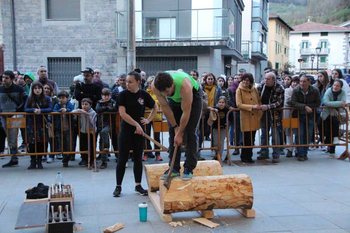 "Azti, prest, irribarra!" 22 1647719511038