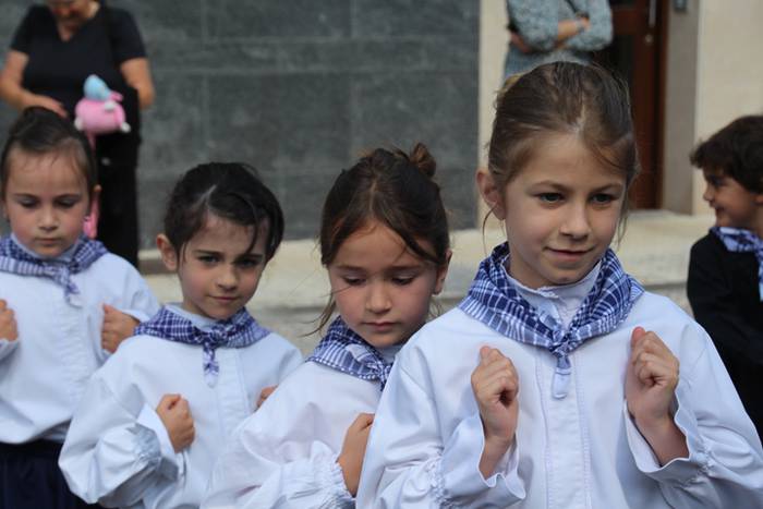 Haurrek alaitu dituzte kalea 29 1494677921031