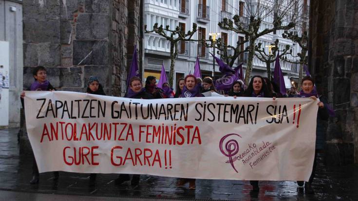 "Antolakuntza feminista da bidea, geldiezinak gara elkarrekin"