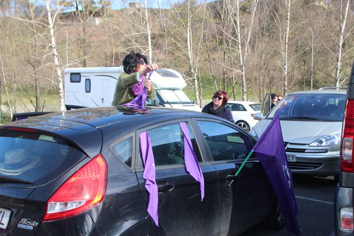 Martxoak 8 kotxe karabana 2 1520507955399