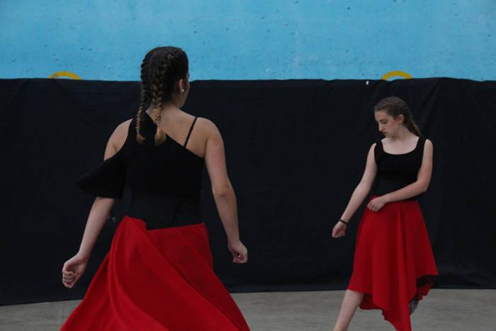 HERNIALDEKO ANDRA MARI JAIAK 13 1502819932118