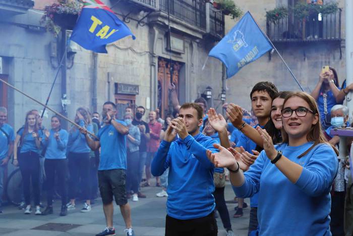 Tolosa urdinez jantzi da 49 1632073510939