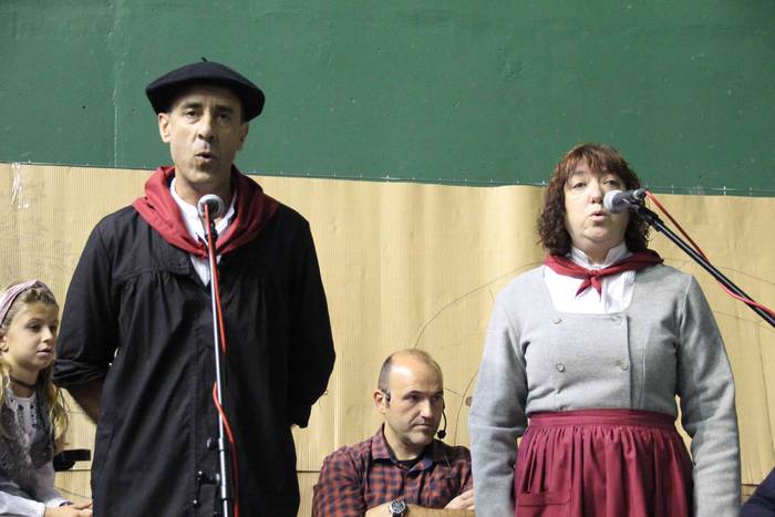 Euskal Jaia ospatzen ari dir 14 1539524078149