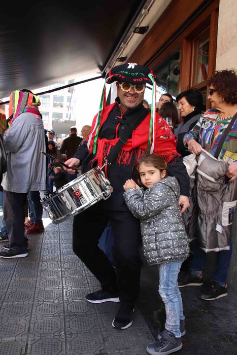 Ozen entzun dira txistularie 92 1551449344760