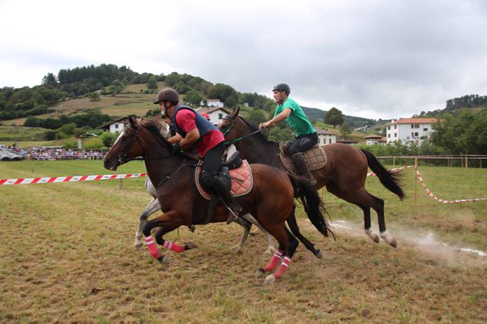 Zaldiak lasterka, gazteak desafioan 94 1472407206891