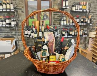 Bertako produktuen sortak, ardoz hornituak