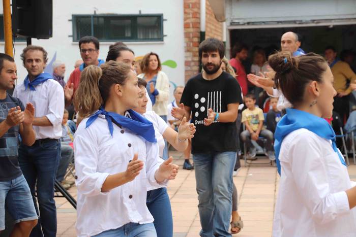 Euskal dantzek harrobia dute 31 1567950052273