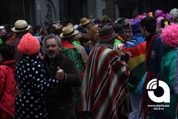 Pijamen iraultzak hartu du T 28 1488100008823