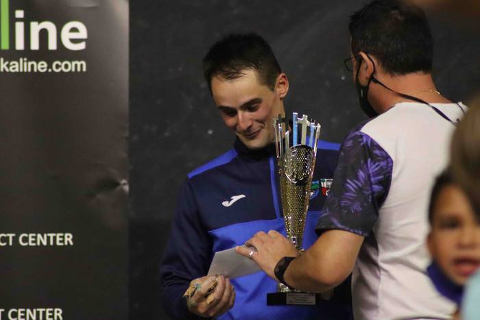 Txapelak jantzi dituzte Amez 31 1632682650856