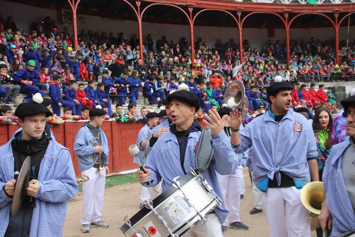 Lehenengo zezen festa, prime 8 1551374851947